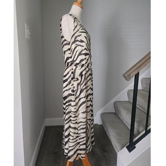 Ralph Lauren Zebra Print Faux Wrap Animal Print Dress size 12 - Picture 3 of 7